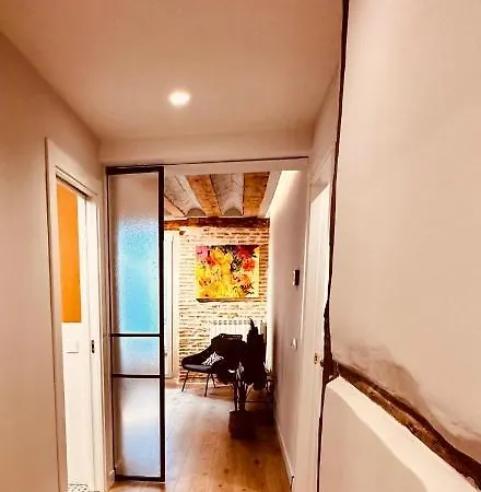 Atuairehome El Mirador De La Calle La Puebla Con Parking Incluido Апартаменты *